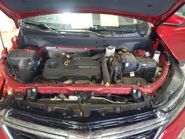 2022 CHEVROLET EQUINOX RS (3LT) — Engine bay