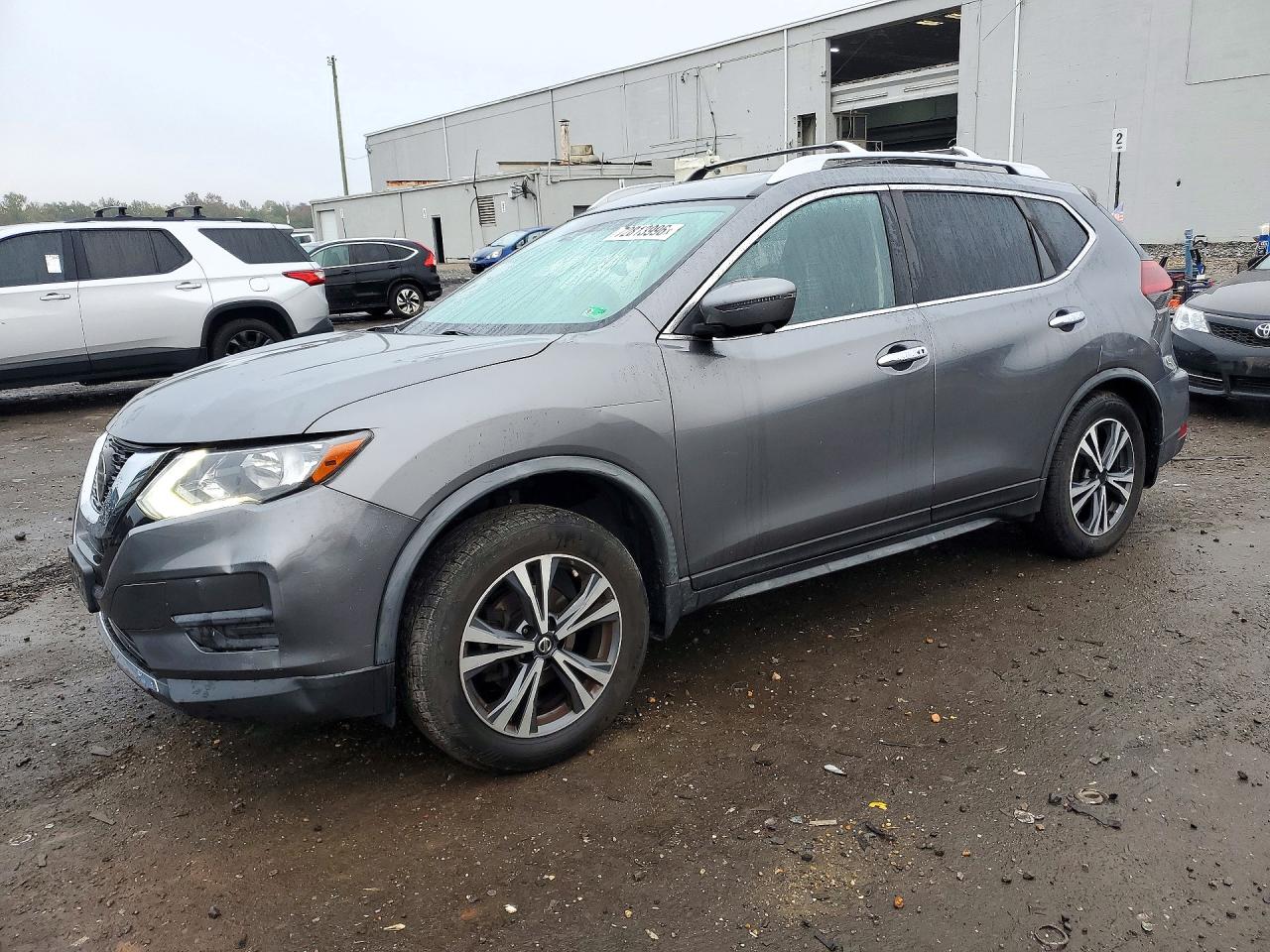 2019 NISSAN ROGUE — Front 3/4