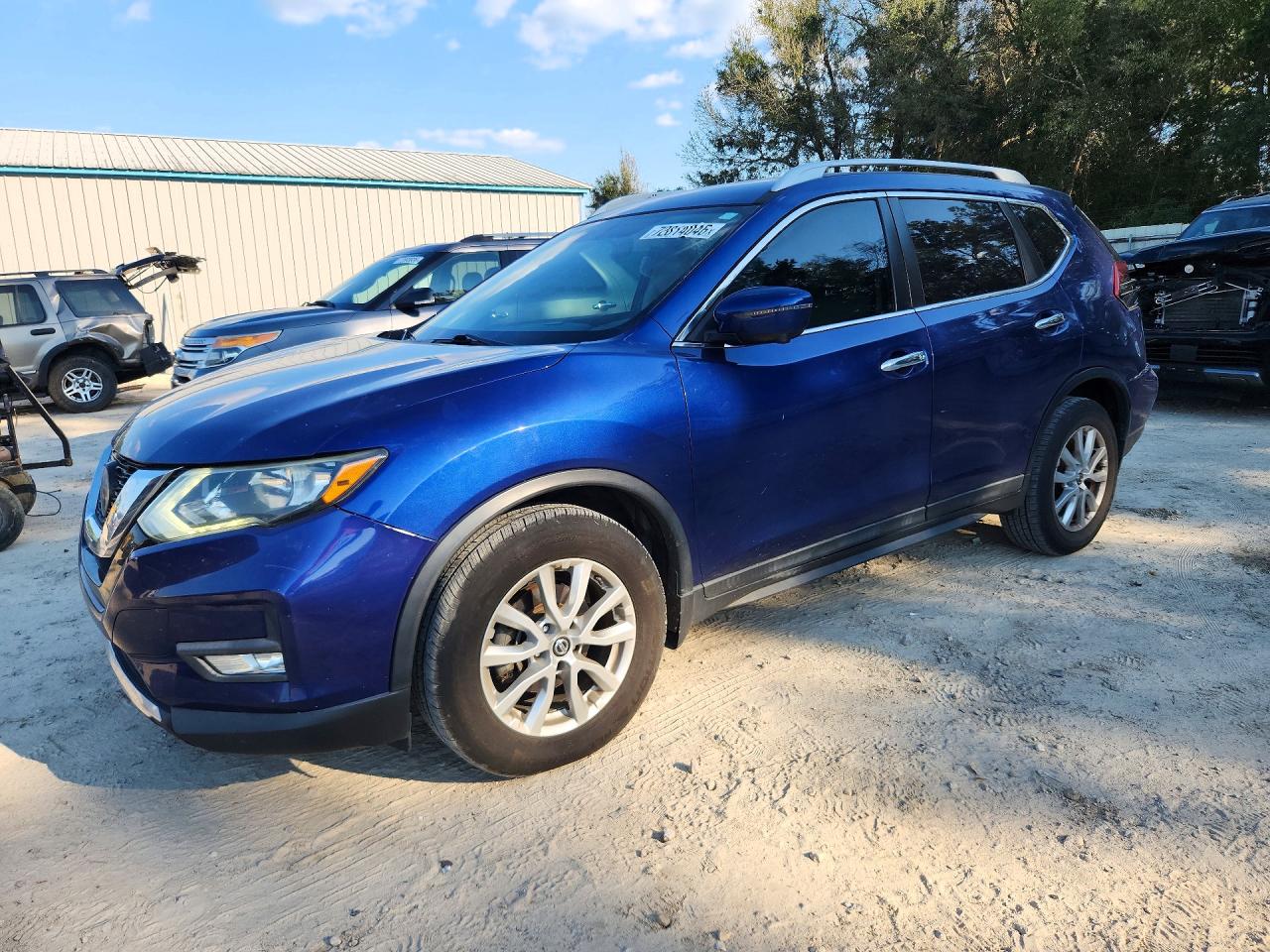 2018 NISSAN ROGUE — Front 3/4