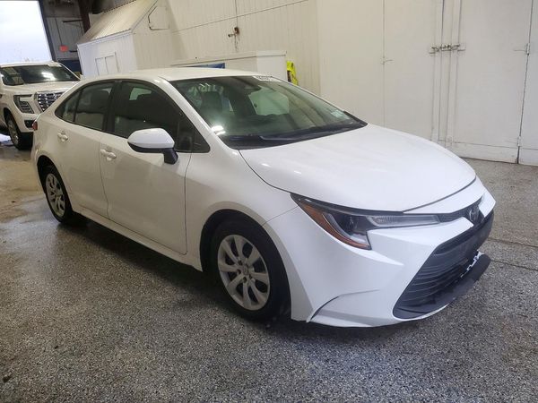 2024 TOYOTA COROLLA — Passenger 3/4