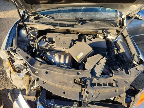 2016 TOYOTA CAMRY — Engine bay
