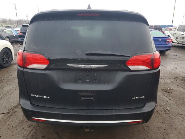 2017 CHRYSLER PACIFICA