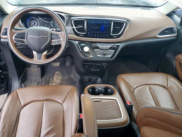 2017 CHRYSLER PACIFICA