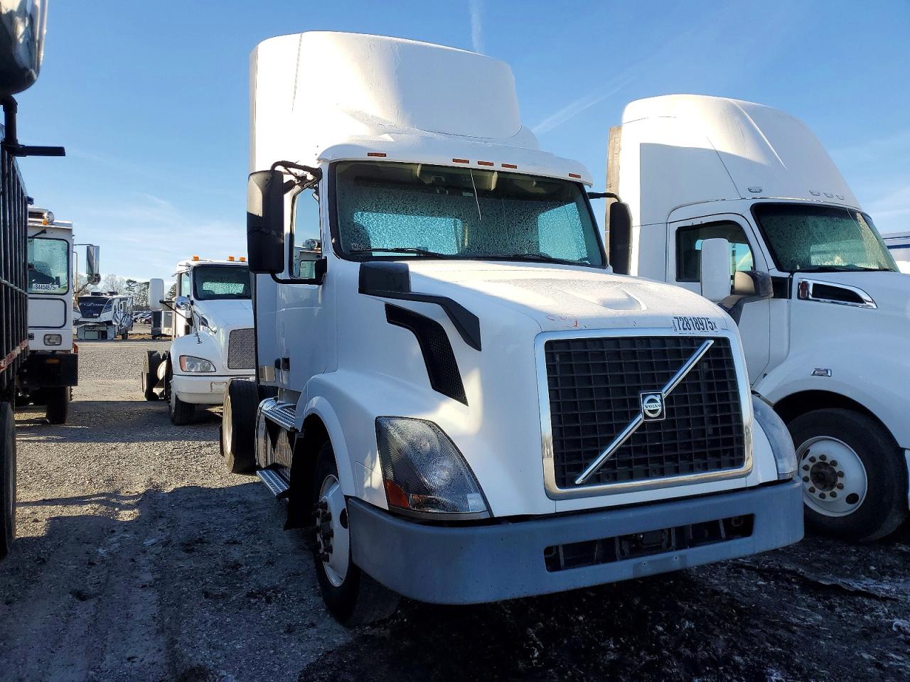 2016 VOLVO VNL