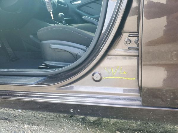 2018 KIA FORTE LX Base — LOOS