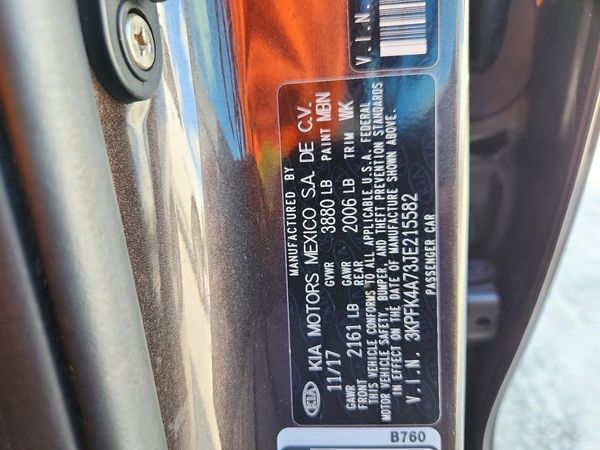 2018 KIA FORTE LX Base — VINS