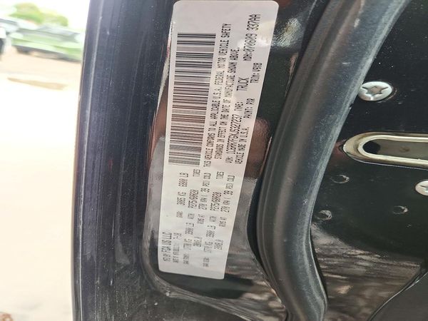 2018 RAM 1500 ST — VINS