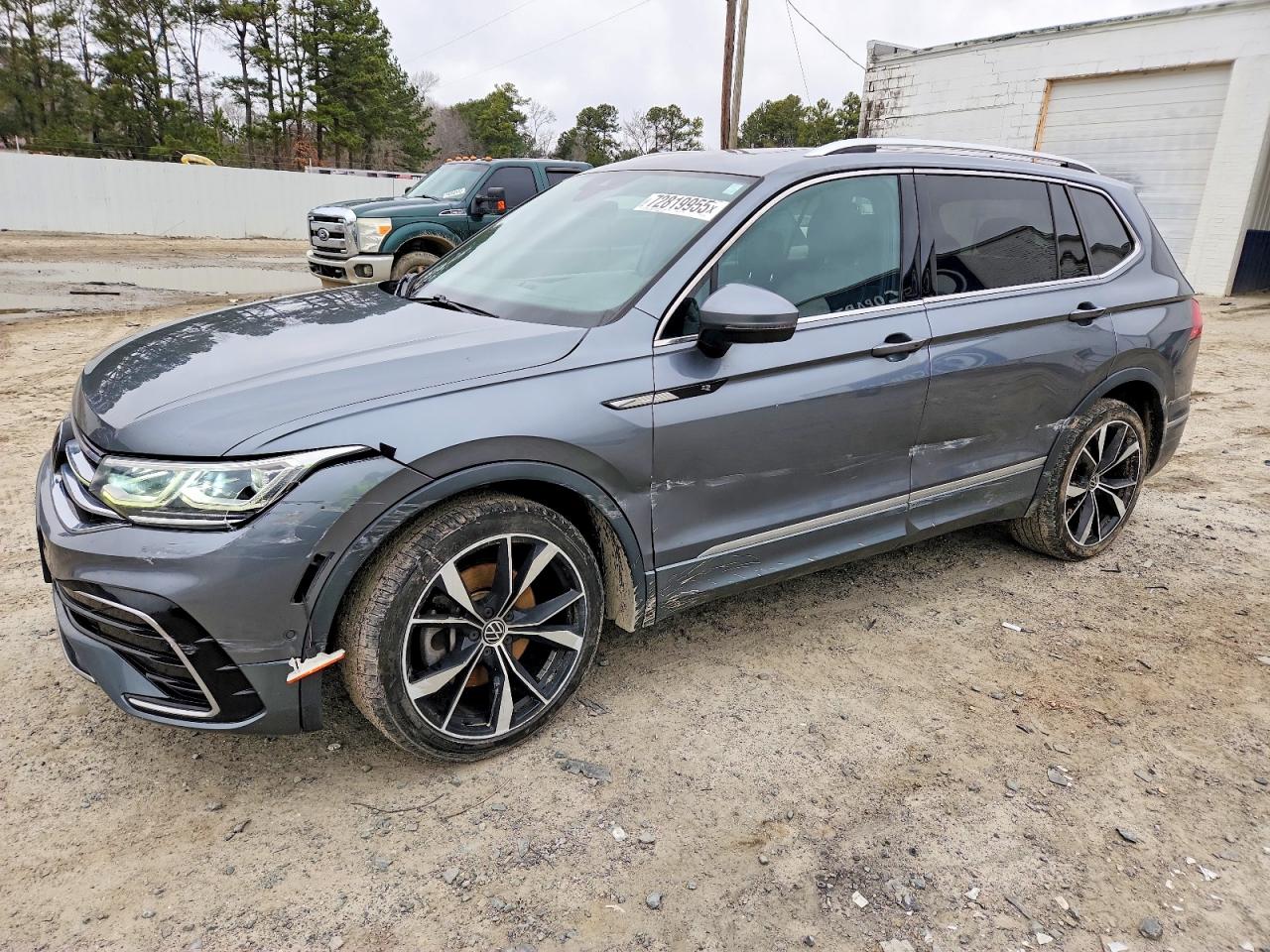 2022 VOLKSWAGEN TIGUAN
