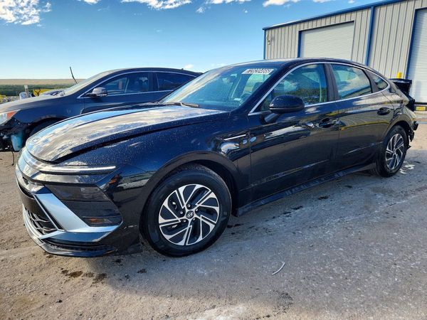 2026 HYUNDAI SONATA Blue — Front 3/4