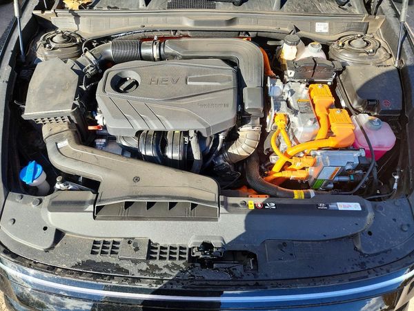 2026 HYUNDAI SONATA Blue — Engine bay