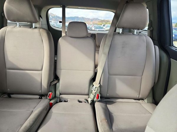 2015 KIA SEDONA GL - Middle-low — SUVN