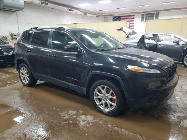 2015 JEEP CHEROKEE LATITUDE 4X4