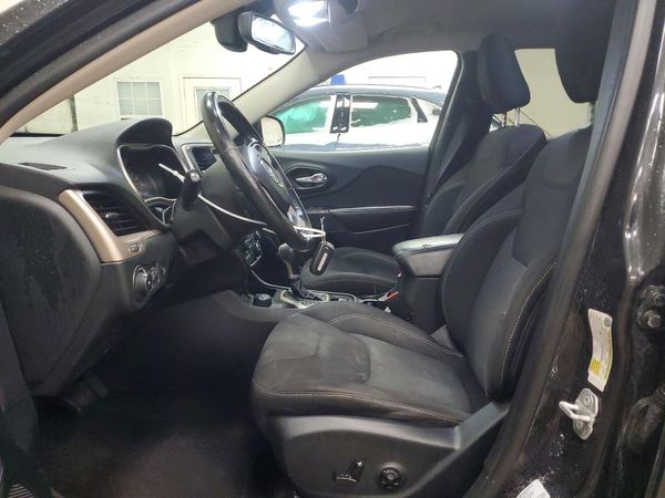 2015 JEEP CHEROKEE LATITUDE 4X4