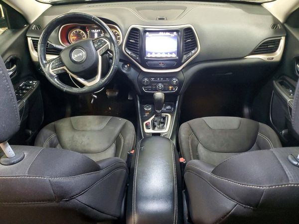 2015 JEEP CHEROKEE LATITUDE 4X4