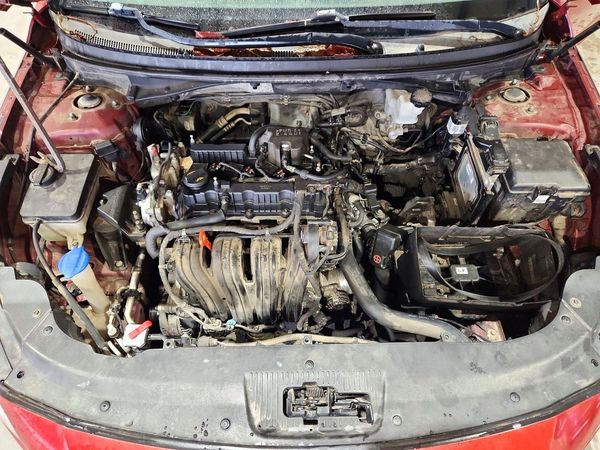2015 HYUNDAI SONATA SE, ECO — Engine bay