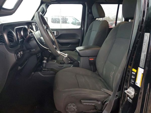 2021 JEEP GLADIATOR Sport — DENT