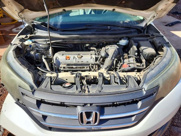 2013 HONDA CRV LX — Engine bay