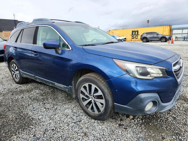 2019 SUBARU OUTBACK Premium+ES — Passenger 3/4