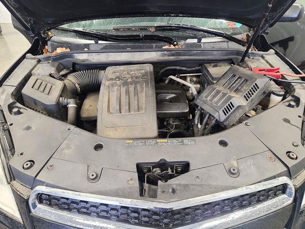2015 CHEVROLET EQUINOX LS — Engine bay