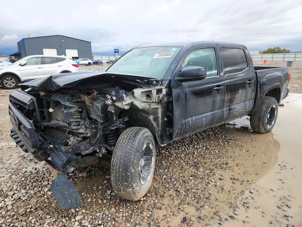 2021 TOYOTA TACOMA SR5 — Front 3/4