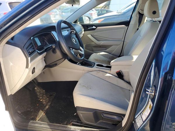 2020 VOLKSWAGEN JETTA S, SE, R-Line — DENT