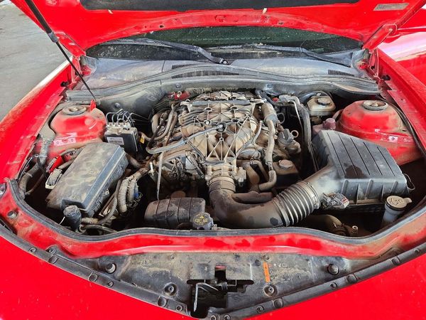 2015 CHEVROLET CAMARO 2LS — Engine bay