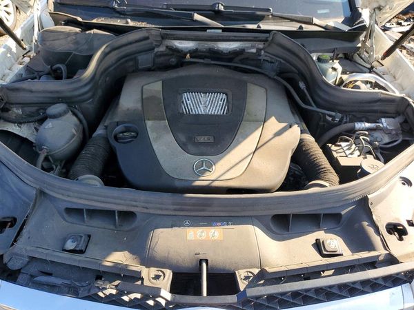 2012 MERCEDES-BENZ GLK-CLASS GLK350 4-MATIC — Engine bay