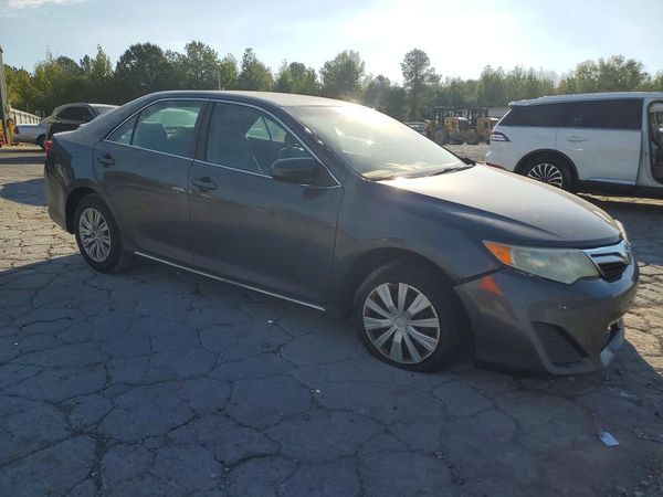 2012 TOYOTA CAMRY — Passenger 3/4