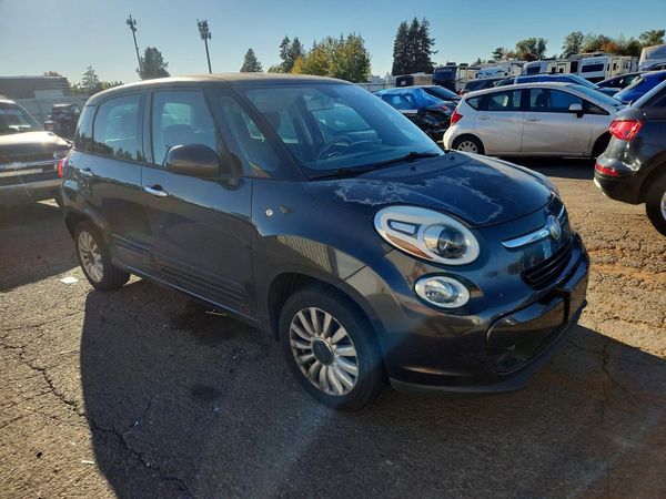 2014 FIAT 500 EASY — Passenger 3/4