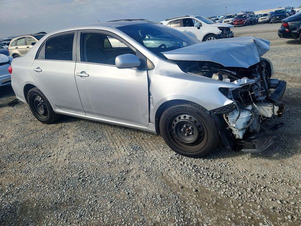 2013 TOYOTA COROLLA — Passenger 3/4