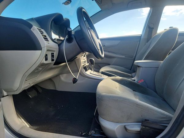 2013 TOYOTA COROLLA — DENT