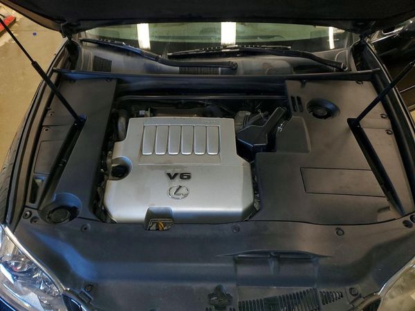 2012 LEXUS ES350 350 — Engine bay