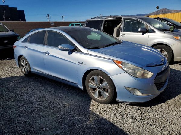 2012 HYUNDAI SONATA Middle level