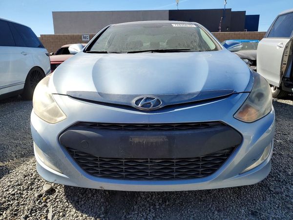 2012 HYUNDAI SONATA Middle level