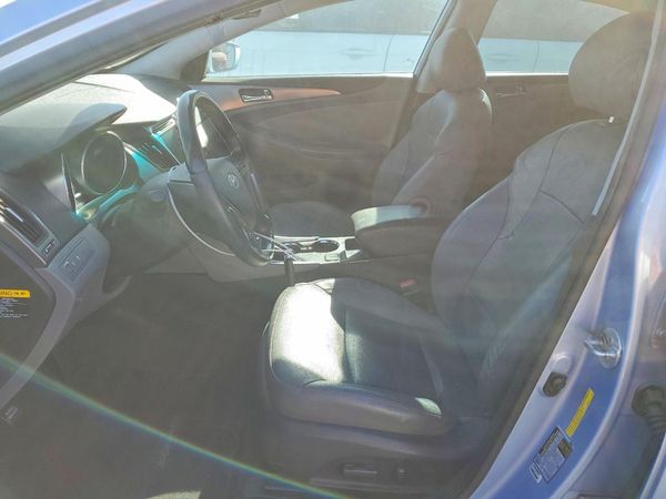 2012 HYUNDAI SONATA Middle level