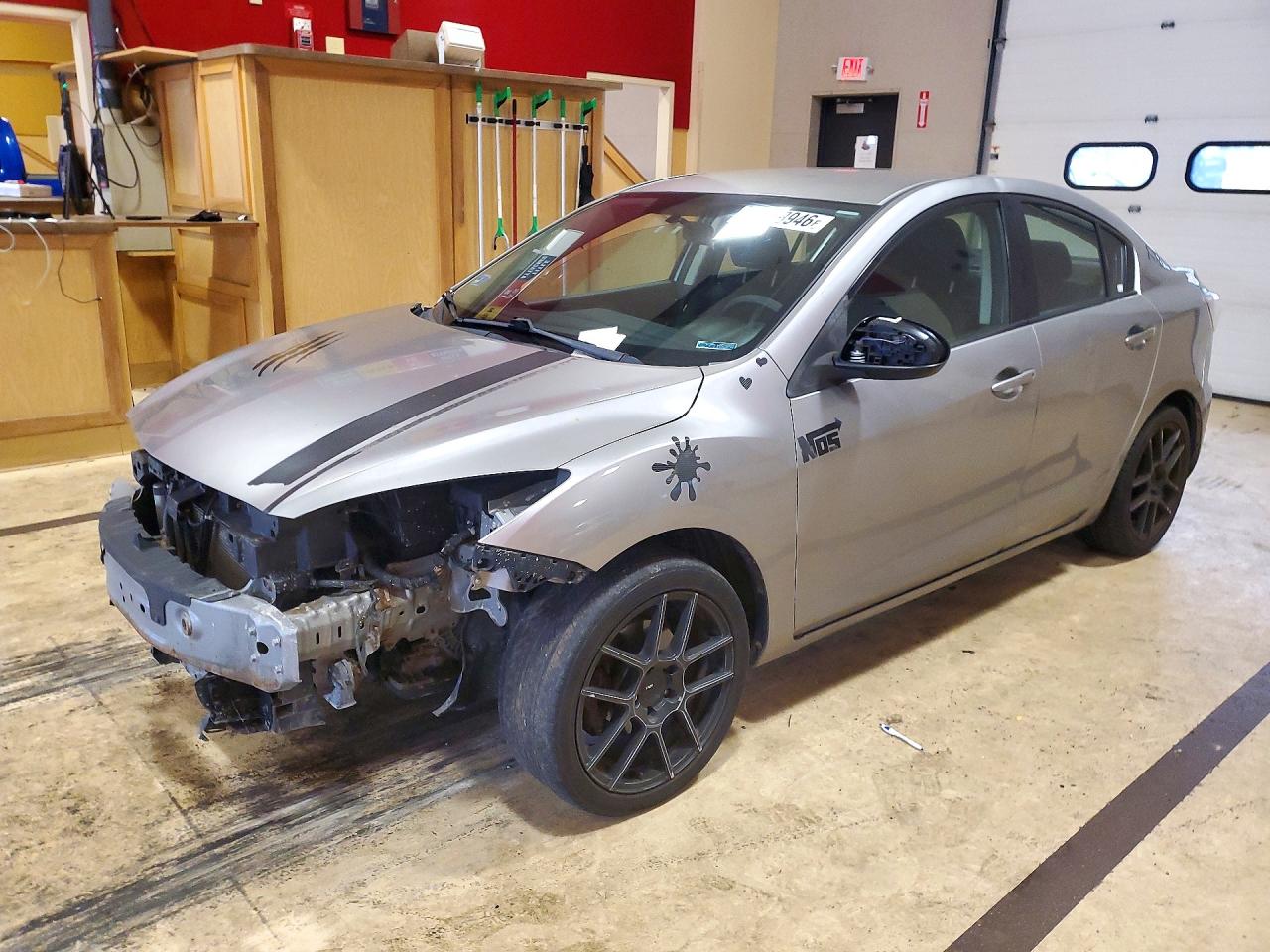 2012 MAZDA 3 Sport/GX — Front 3/4