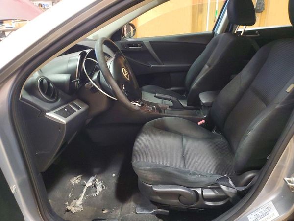 2012 MAZDA 3 Sport/GX — DENT