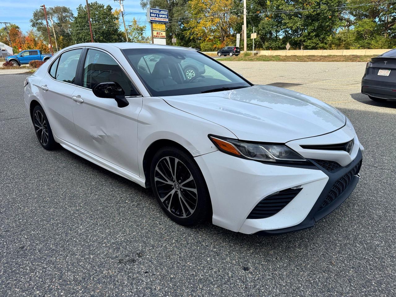 2020 TOYOTA CAMRY SE