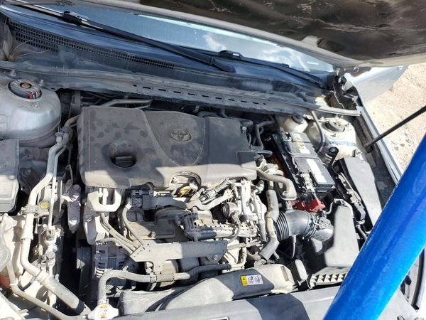 2018 TOYOTA CAMRY L/LE/SE/XLE — Engine bay