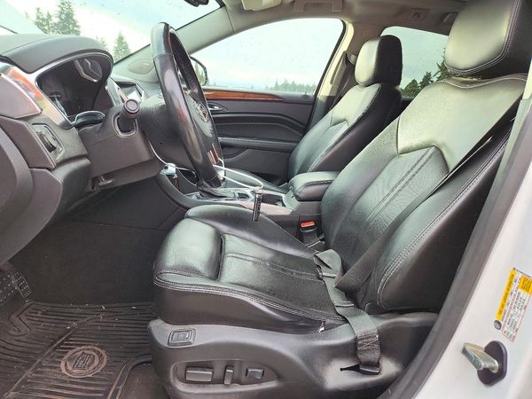 2014 CADILLAC SRX Luxury — DENT