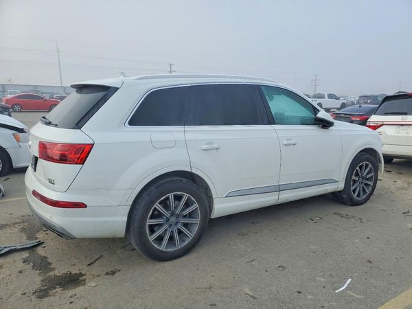 2017 AUDI Q7 quattro Prestige