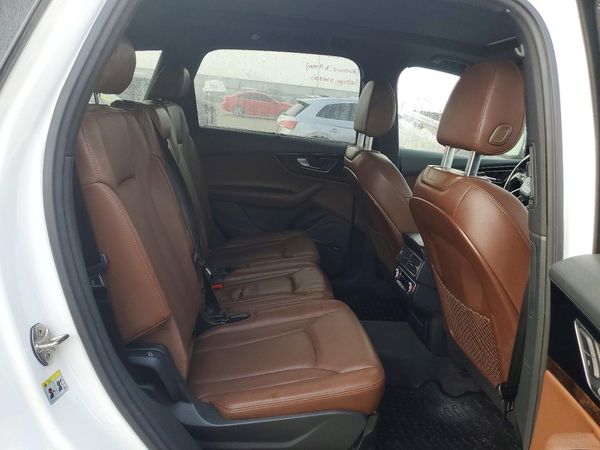 2017 AUDI Q7 quattro Prestige
