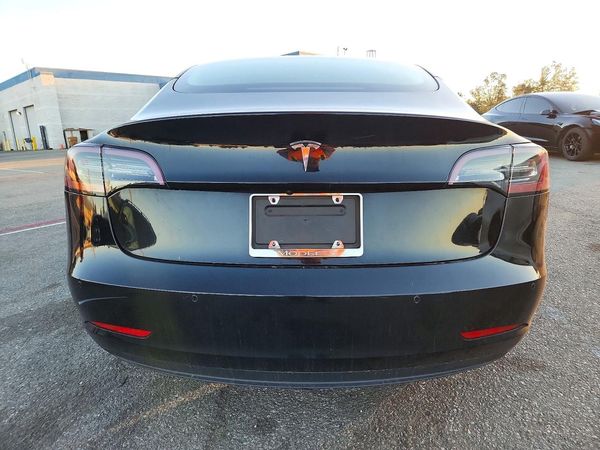 2022 TESLA MODEL 3 — DIRR