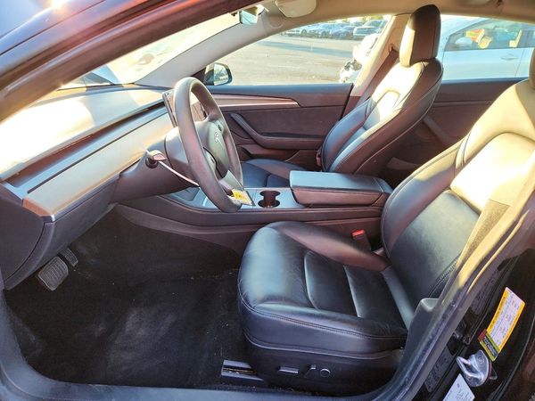 2022 TESLA MODEL 3 — DENT