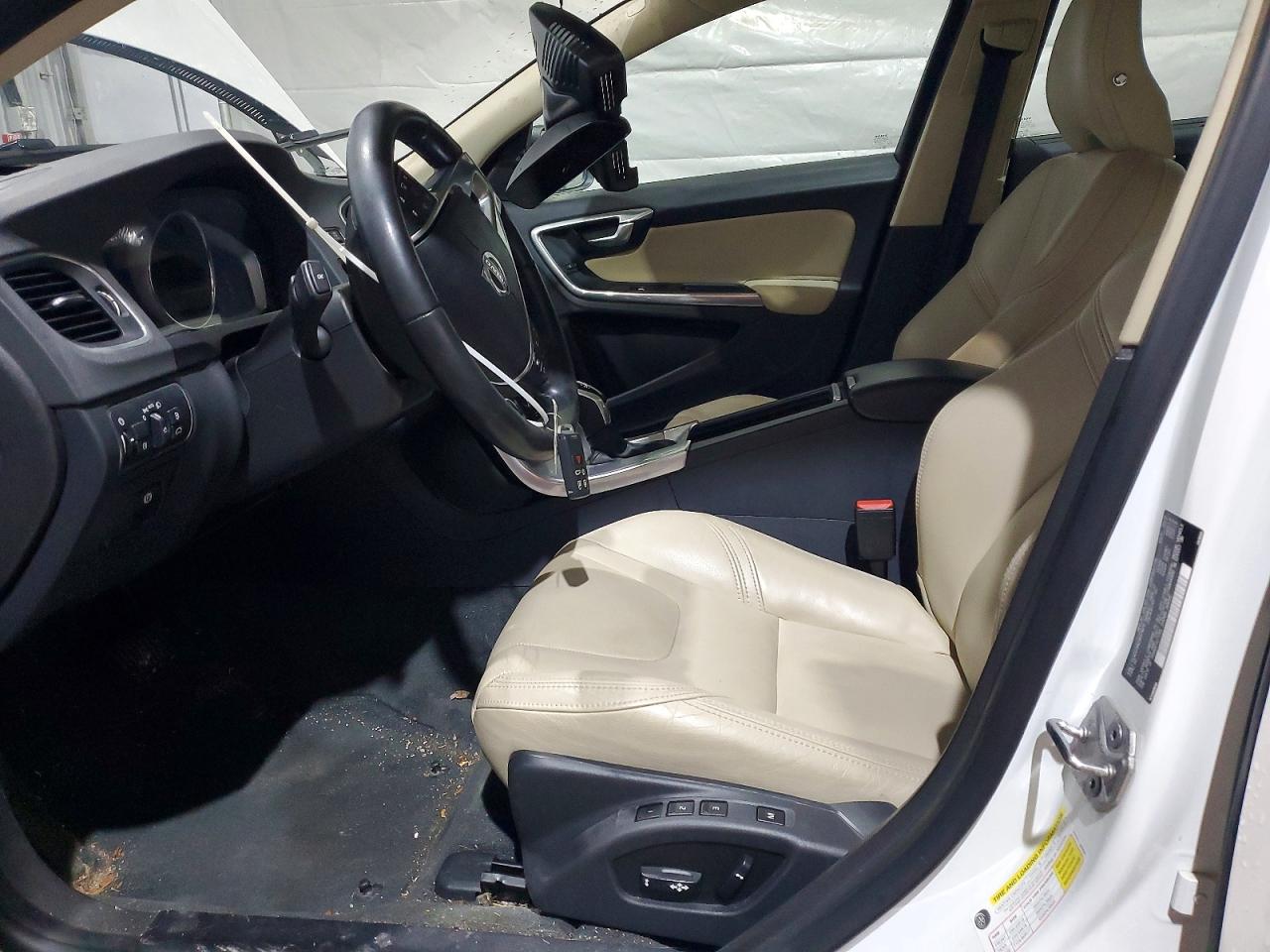 2018 VOLVO S60 Platinum