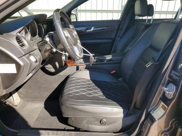 2013 MERCEDES-BENZ C C250 — DENT