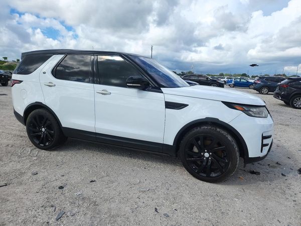 2018 LAND ROVER DISCOVERY HSE Luxury — Passenger 3/4