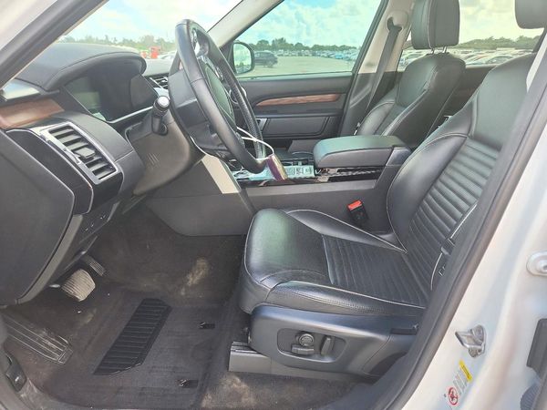 2018 LAND ROVER DISCOVERY HSE Luxury — DENT