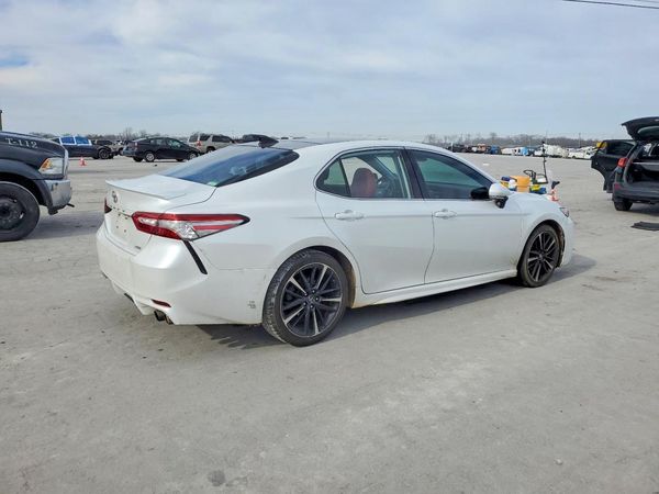 2019 TOYOTA CAMRY XSE