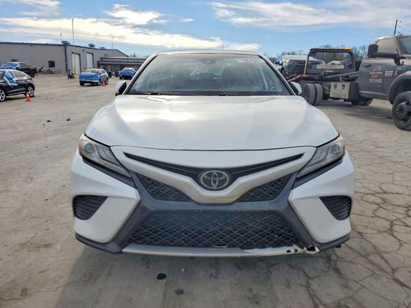 2019 TOYOTA CAMRY XSE